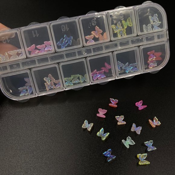 Irradiance 3D Butterflies nail charms with box - Picture 1 of 4